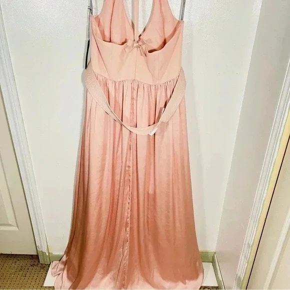 NWT Vera Wang White V-Neck Halter Gown Dress - Picture 7 of 13